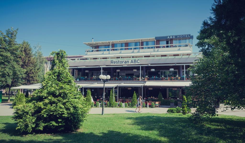 Hotel Abc Λέσκοβατς Εξωτερικό φωτογραφία