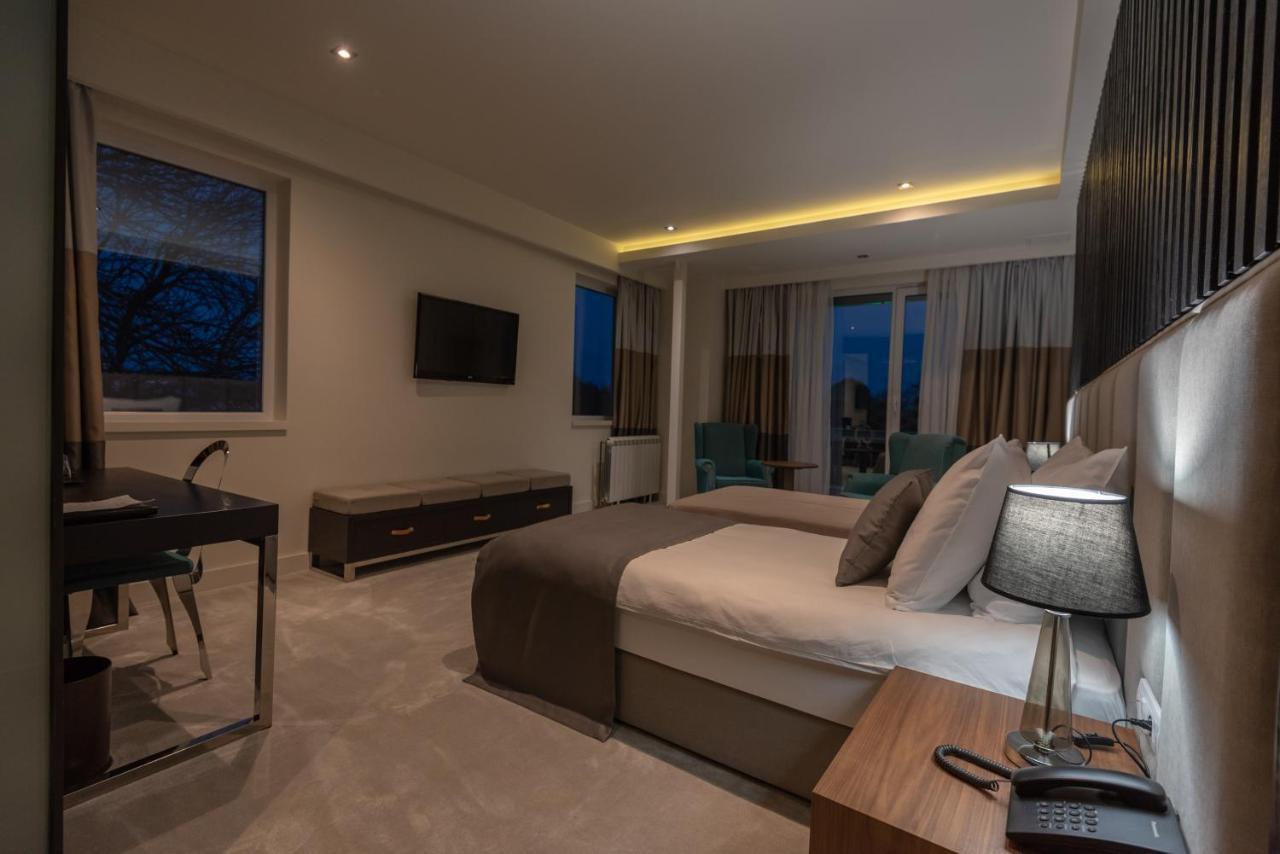 Hotel Abc Λέσκοβατς Εξωτερικό φωτογραφία