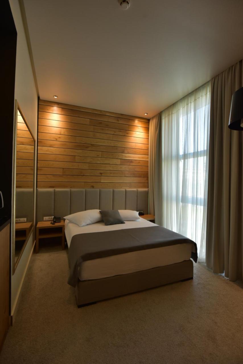 Hotel Abc Λέσκοβατς Εξωτερικό φωτογραφία