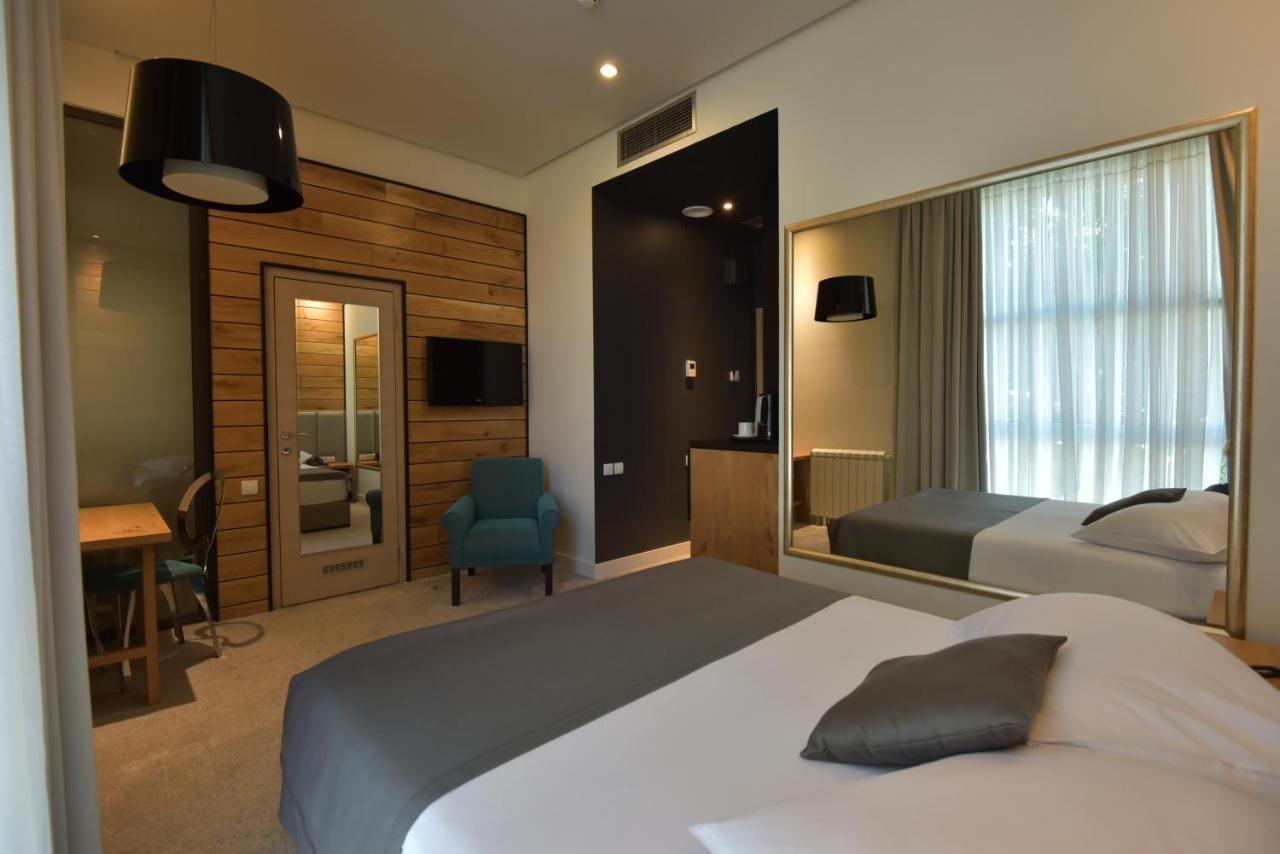 Hotel Abc Λέσκοβατς Εξωτερικό φωτογραφία