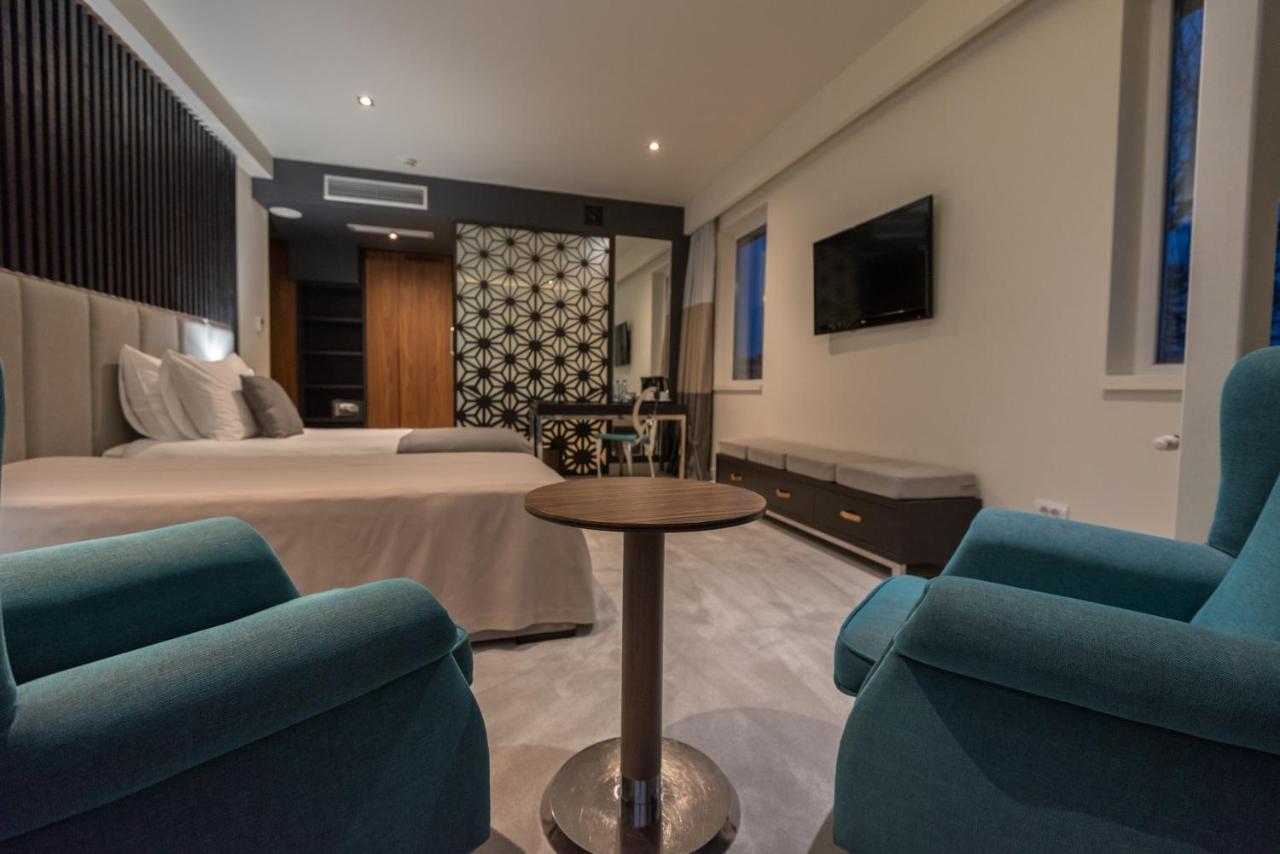 Hotel Abc Λέσκοβατς Εξωτερικό φωτογραφία